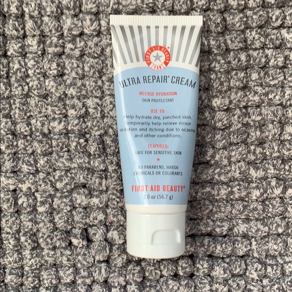 First aid beauty ultra repair cream